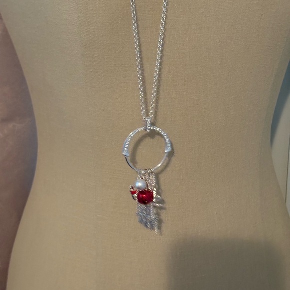 Jewelry - 🔥🔥SALE - 3 FOR $10🔥🔥Elegant Silver and Red Christmas Pendant Necklace